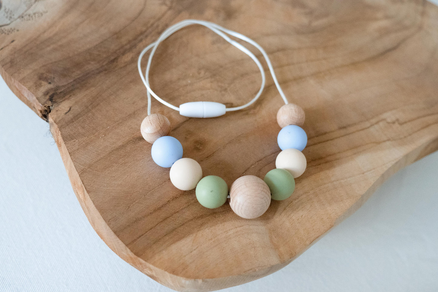 Attache tétine / Collier d'allaitement Modèle Clara / Lily