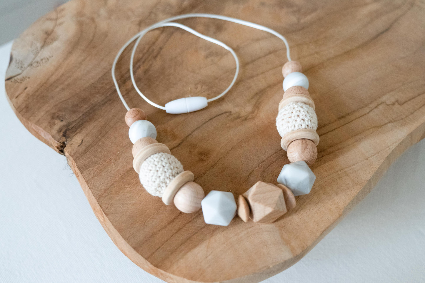 Accessoire de dentition / Attache Tétine / Collier d'allaitement - Modèle  Biscuit / Meryem / Maia