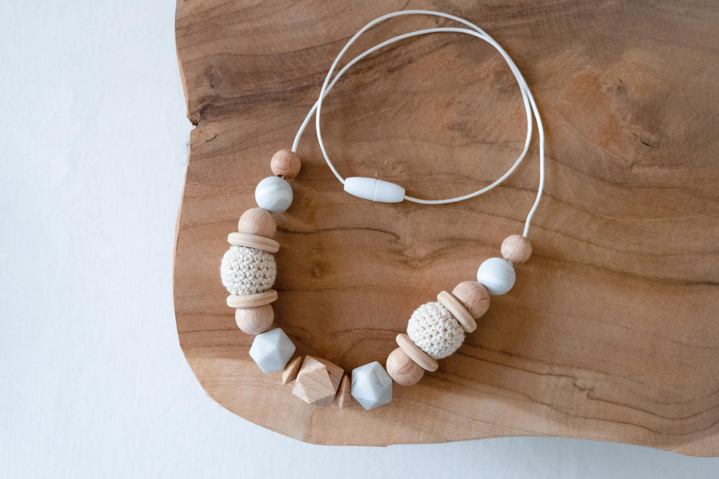 Accessoire de dentition / Attache Tétine / Collier d'allaitement - Modèle  Biscuit / Meryem / Maia